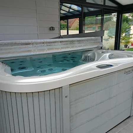 Maison Situee En Centre 勒芒